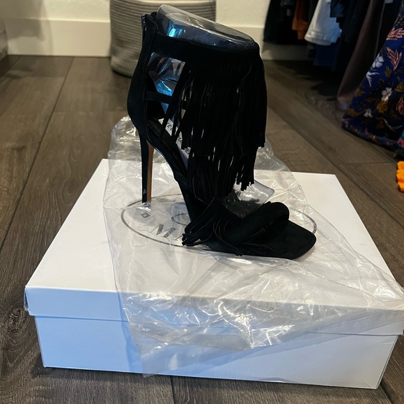 Steven Madden fringe black heels NWT - Picture 1 of 6